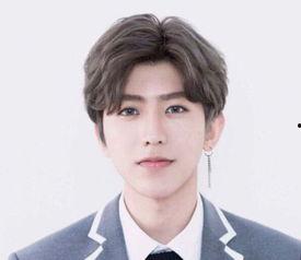 蔡徐坤吃酸瓜视频,表情包横空出世  第2张