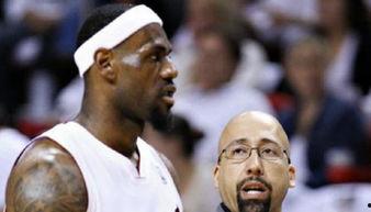 詹姆斯吃瓜的视频,揭秘娱乐圈幕后真相 第2张 詹姆斯吃瓜的视频,揭秘娱乐圈幕后真相 第2张