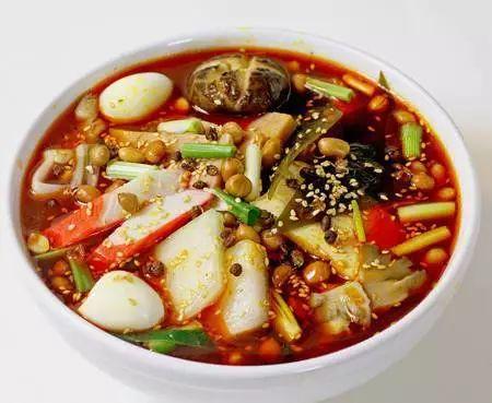 吃瓜麻辣烫视频素材  第2张