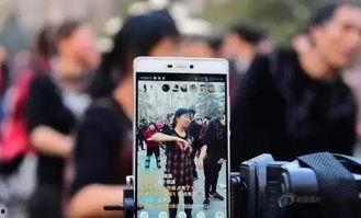 快手7b视频吃瓜,揭秘吃瓜群众的狂欢盛宴 第2张 快手7b视频吃瓜,揭秘吃瓜群众的狂欢盛宴 第2张