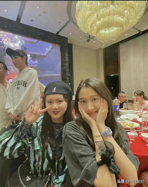 近期美女吃瓜事件视频,网络热议背后的真相揭秘  第2张