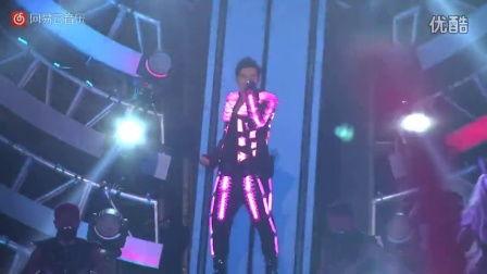 上海演唱会吃瓜事件视频,现场视频揭秘惊人一幕  第2张