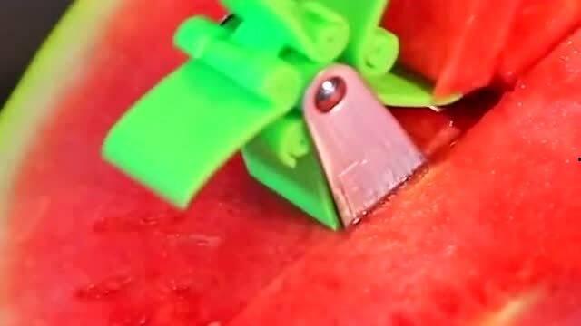 吃瓜撒盐会更甜吗视频,吃瓜撒盐真的会更甜吗?实验告诉你答案 第2张 吃瓜撒盐会更甜吗视频,吃瓜撒盐真的会更甜吗?实验告诉你答案 第2张