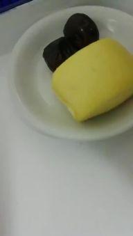 农民吃瓜馒头视频,农民创意美食走红网络  第2张