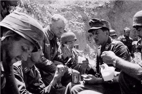 德军士兵吃瓜视频播放,揭秘二战时期军营生活一幕 第2张 德军士兵吃瓜视频播放,揭秘二战时期军营生活一幕 第2张